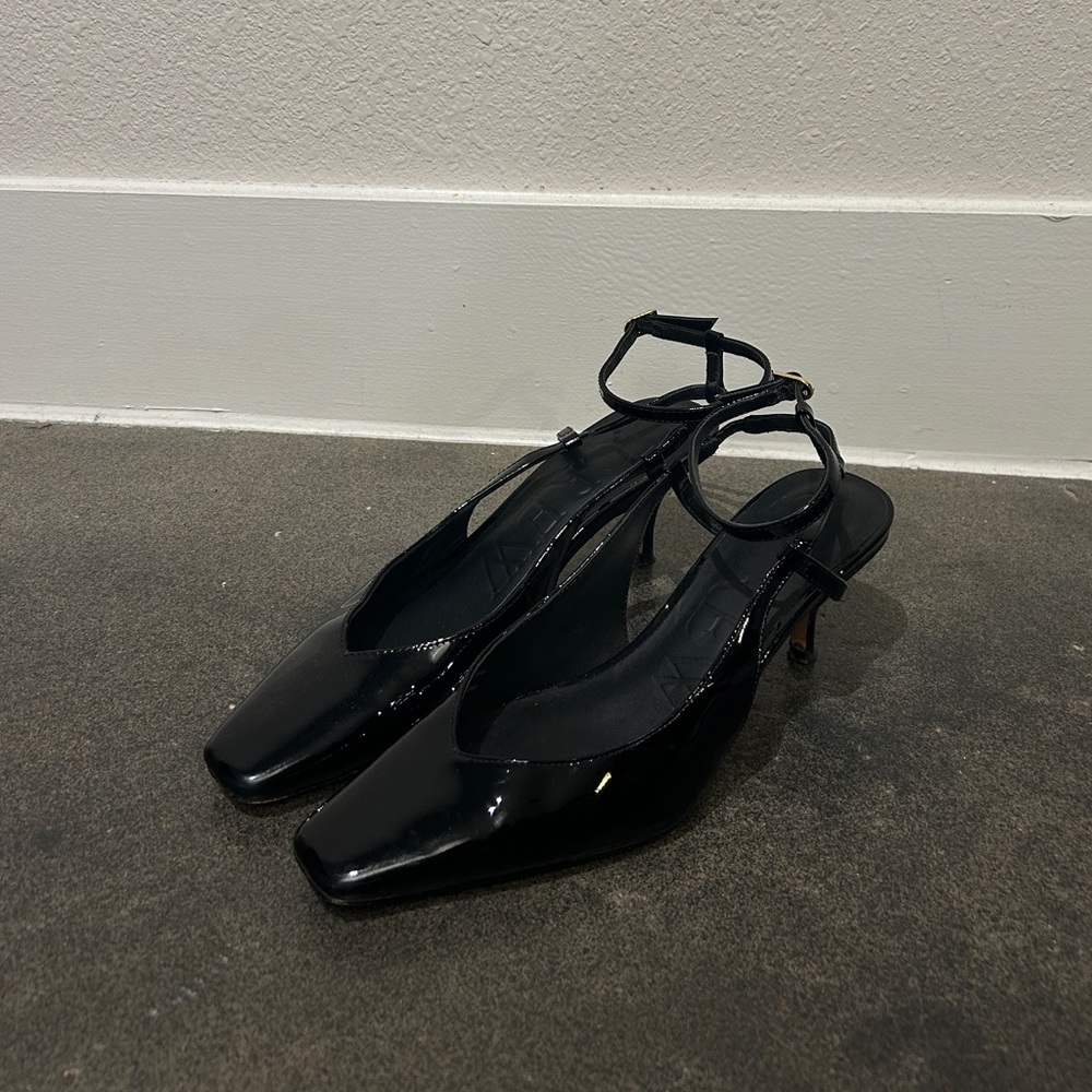 J CREW Leona ankle strap hesls in patent leather